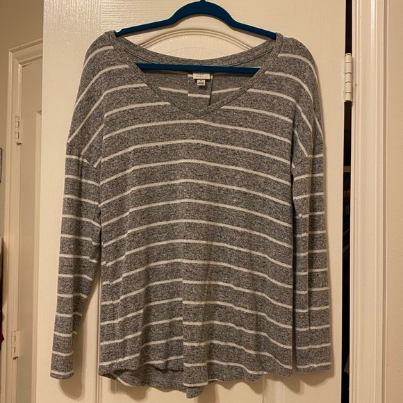 Target Heathered Grey Striped Top - Picture 1 of 3